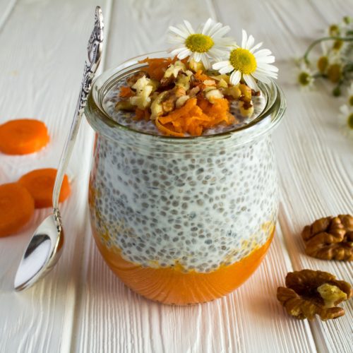 Pudding with chia, carrot and walnuts